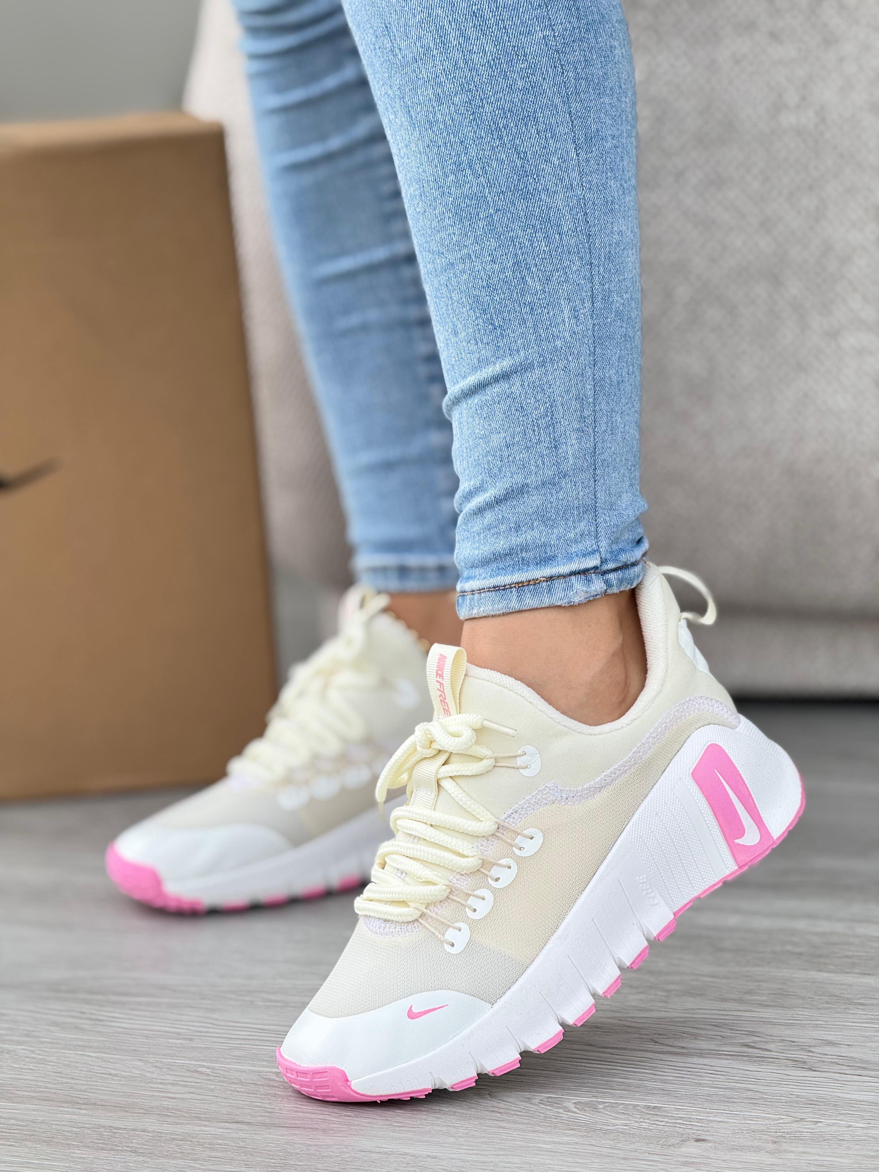TENIS NK RS DAMA FB